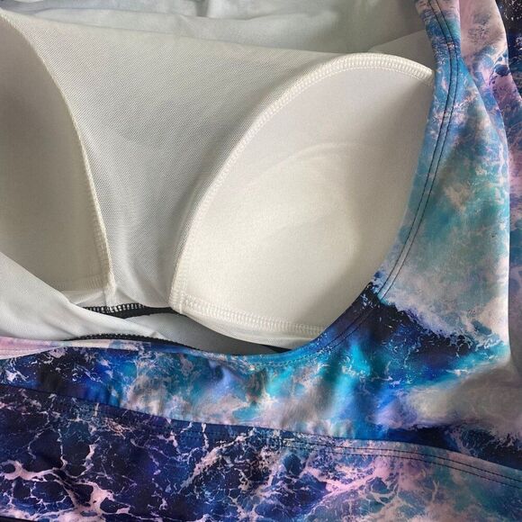 NWOT Torrid Active Wireless Ocean Wave Scoop Back One Piece Swimsuit, Size 2 - Picture 7 of 9